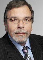 Prof. Dobischat, Pr&auml;sident des Deutschen Studentenwerk